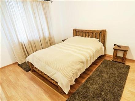 Cazarma Cavalerilor Bed & Breakfast Campulung Exterior photo