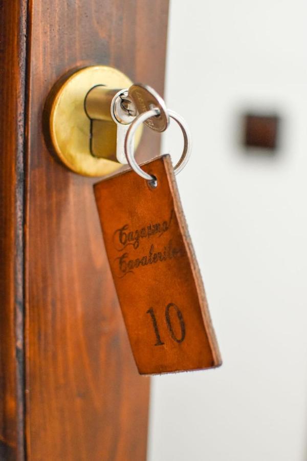 Cazarma Cavalerilor Bed & Breakfast Campulung Exterior photo